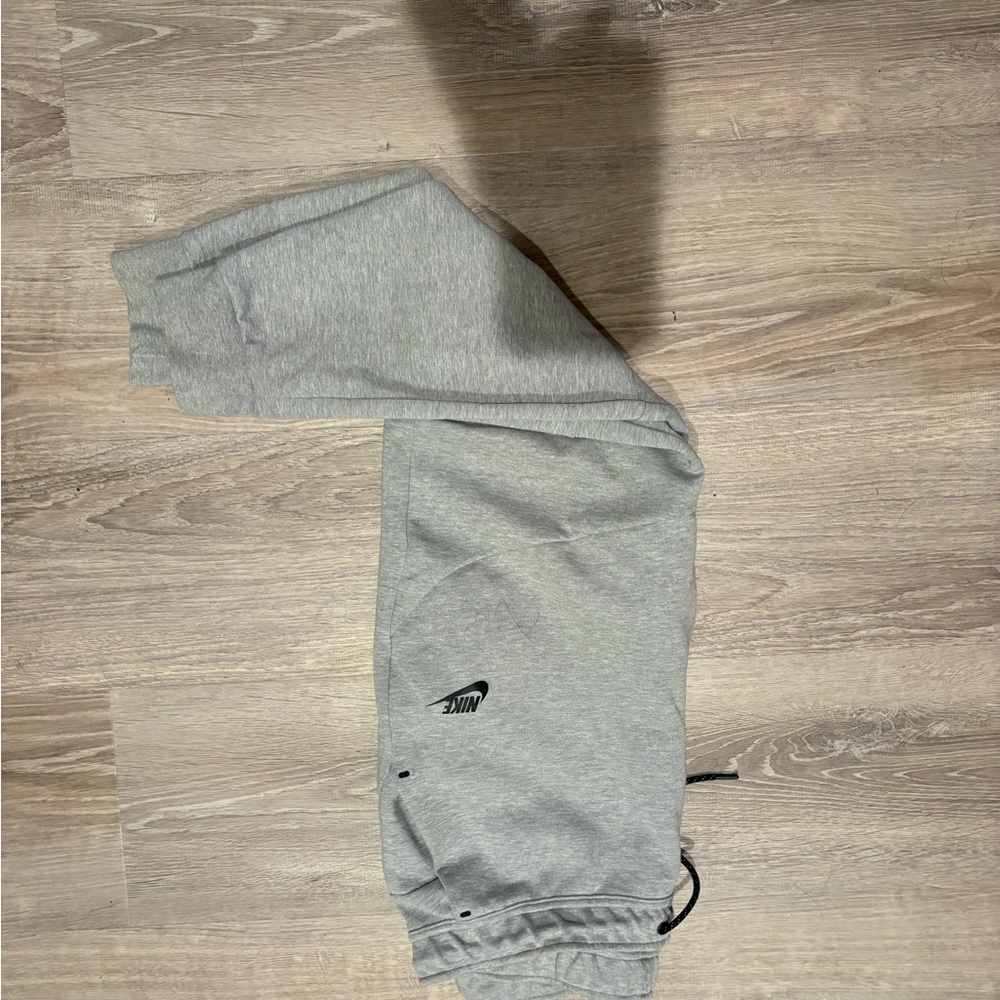 Nike Tech Heather Gray Set